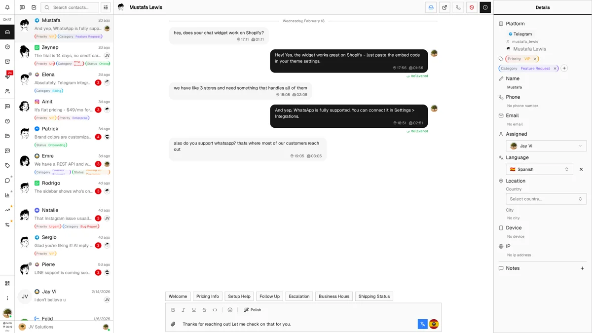 The message input showing the formatting toolbar, emoji picker, quick replies bar, and attachment button